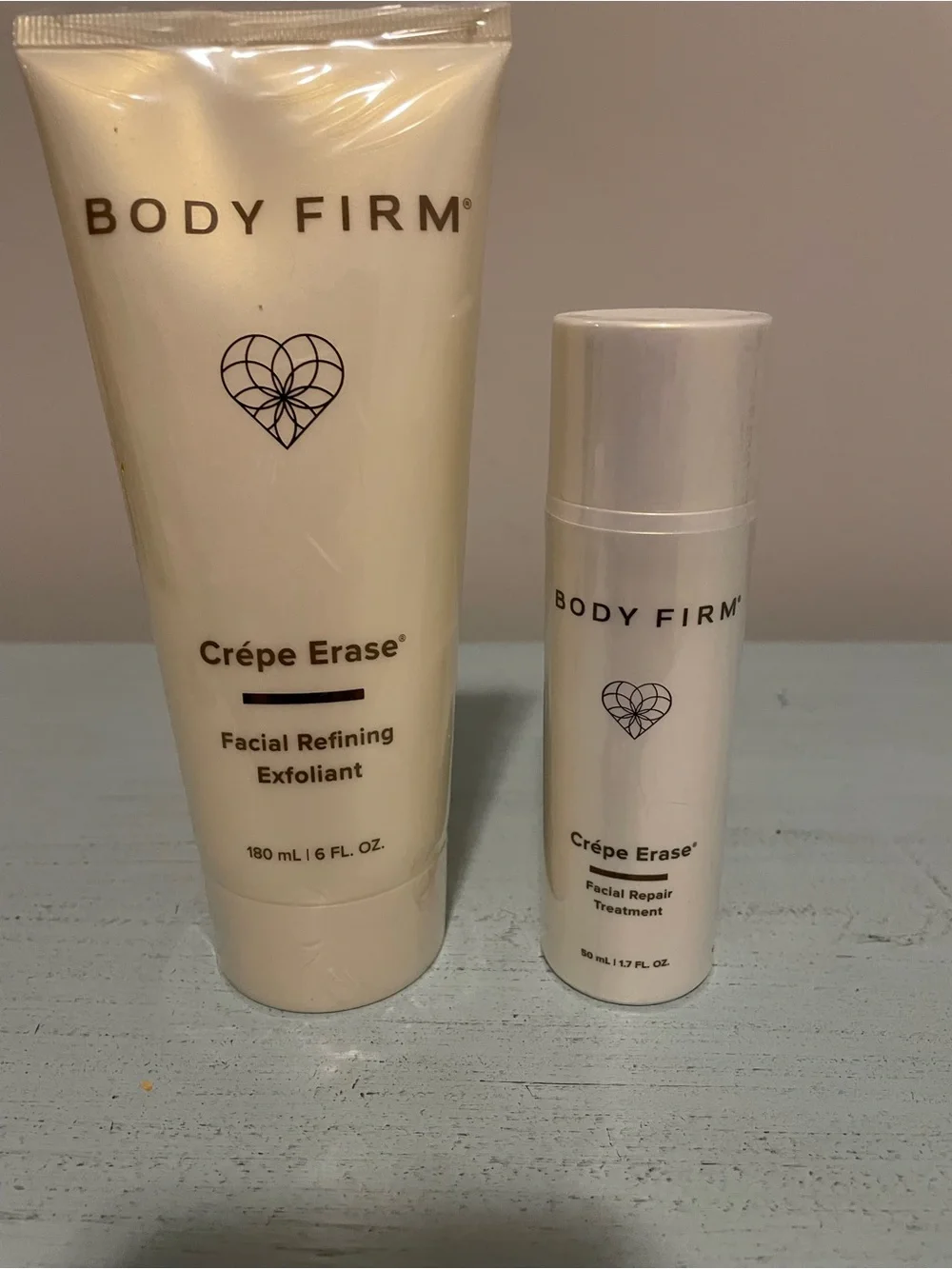 Body Firm Crêpe Erase Facial Refining Exfoliant & Repair Treatment - Cream